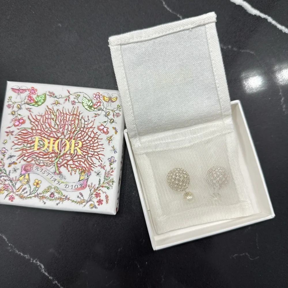 Dior Tribales Earrings - Picture 6 of 7